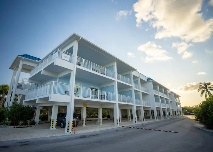 Sugarloaf Key Hotel At Koa Resort